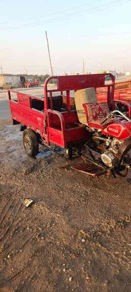 سلام عليكم ستوته سلطان باب اول نضيفه بس الشاصي وملحوم لحيم قوي واتساب او اتصال ***********
