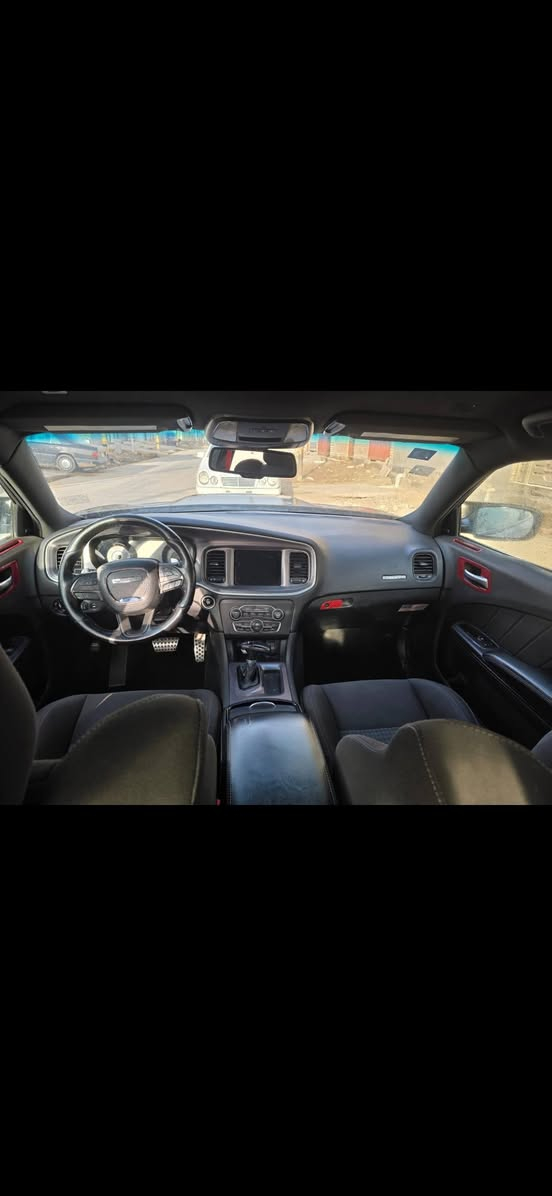 السلام عليكم للبيع جارجر 19 جيتي 
بيها طخه بسيطه والباقي كفاله السعر 195 وبيها مجال 
رقم ***********
