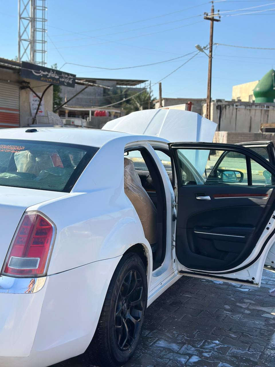 سلام عليكم من رخصت الادمن
للبيع اوبامه 2012  اصل مكينا 3600 تويل بسمي السياره سبورت فول عده الفتحه بيها 3 قطع بدون دواخل گير طياره شاشه جبيره كامره خلفيه تخم تاير حداده منضومه زنون تبريد كله جاهز السياره ماتذب عليها ربع مال جناي العنوان البصره قضاء القرنه 

السعر 148 اي ستفسار, ***********
