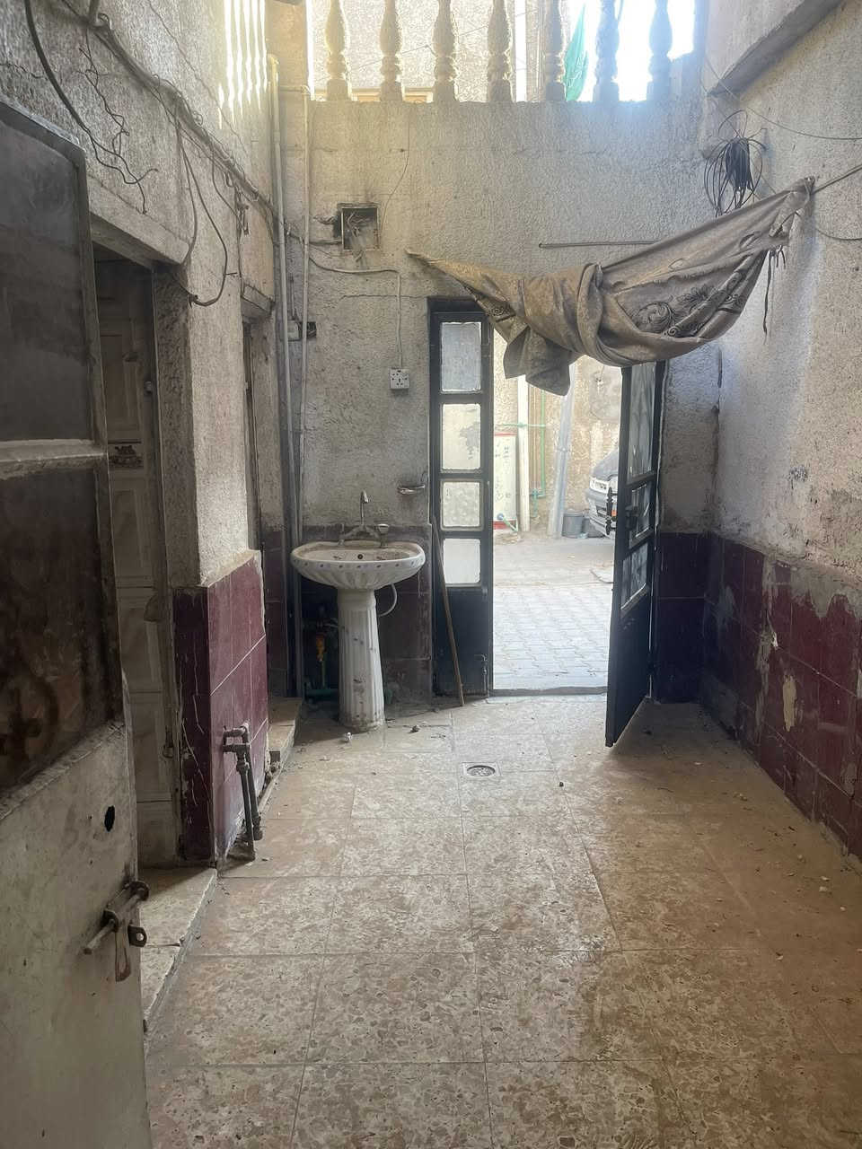 للإيجار ٥٠ متر 
صالة وغرفة نوم 
ومطبخ وخدمات 
بغداد الجديدة الألف دار 🏠 قرب كراج 
٣٠٠ الف 
مكتب فؤاد للعقار 
***********
