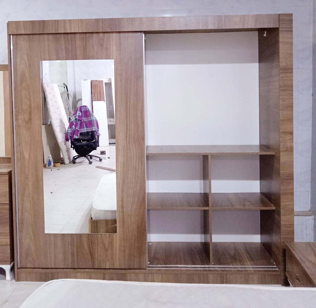 تاقم نوستن
5پارچە
پاکوبێعەیب
نرخی 220 هه زار
***********
سلێمانی السليمانية, العراق
