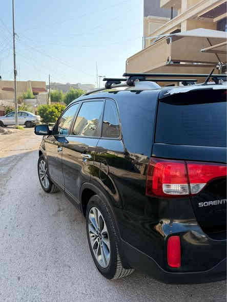سورنتو موديل 2015 خليجي  للبيع او المراوس ب احدث منها وانطي فرق (***********)
مكفولة كفالة عامة من صبغ والحادث
فقط بيها بارد مكانين والسونار موجود
رقم اربيل 
محرك 4 سلندر 2400 دوش

مواصفات فول بس بدون وبانوراما
بصمه تشغيل 
بصمة بيبان
بصمة صندوق
لد أمامي 

حساس امامي 
حسلس خلفي

داخل صاج
استيرن صاج 
بلوتوث
بردات بلادي
7 راكب 
3 قطع تبريد 
تحكم ستيرن 4 جهات 
 
مري شفط 
اشاير مري
كاميرا بلاد وشاشة بدشبول
ويل كب 19
علما سيارة جديده مابيها نقص
مكاني  بغداد حي الجامعه  السعر 165 وبيها مجال بسيط بغداد
