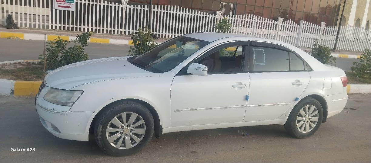 سوناتا ٢٠١٠ خليجي محرك ٢٠٠٠  مكفوله للبيع ذي قار قضاء النصر السعر١٢٥. ***********٣بيه مجال
