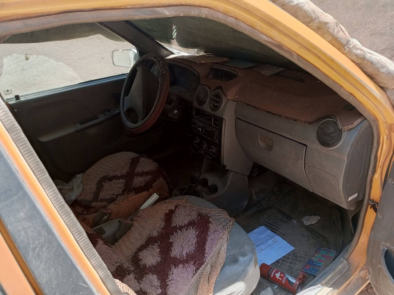 سايبه للبيع كير ومكينه جدد بيه خربطه شوي مال ترك عليه هيه مادافع مادري شكد عل مشتري وسنويه ضايعه راعيه يريد تحويل ليشتري يحوله لازم موديل ٢٠١٣ السعر ١٣ ورقه 
المكان المحمودية ***********
***********
