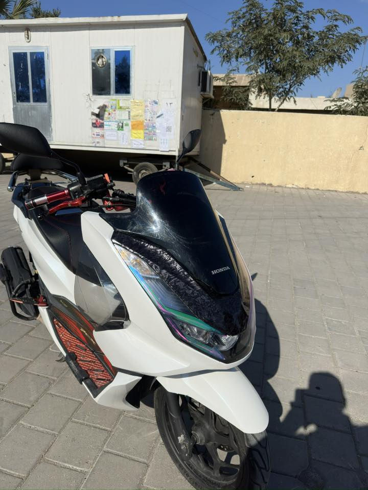 bcx جيل الرابع كوريا
مكفولة كفالة عامة من الكفرات والمكينة وكلشي شخط واحد ما بيهة حيل جديدة رمبة الدراجة رياضية 
الدراجة مزودة كلشي بيهة مزود 
كشن رياضي
ستيرن رياضي 
تجوة رياضي 
دوس رياضي 
مصدات 
درع صلانصة 
تزويد راديتر 
حمالات رياضي 
شوتة رياضي شفاف مغلفة الكصة والجناح كاربون
دبلات رياضي اصلي 
كل القطع اصلية الي عليهة 
عليهة حواجب بل مازدة
تخم تاير جديد اصلي 
السعر : 21 ورقة قفلللل 
العنوان بغداد 
الرقم :***********
