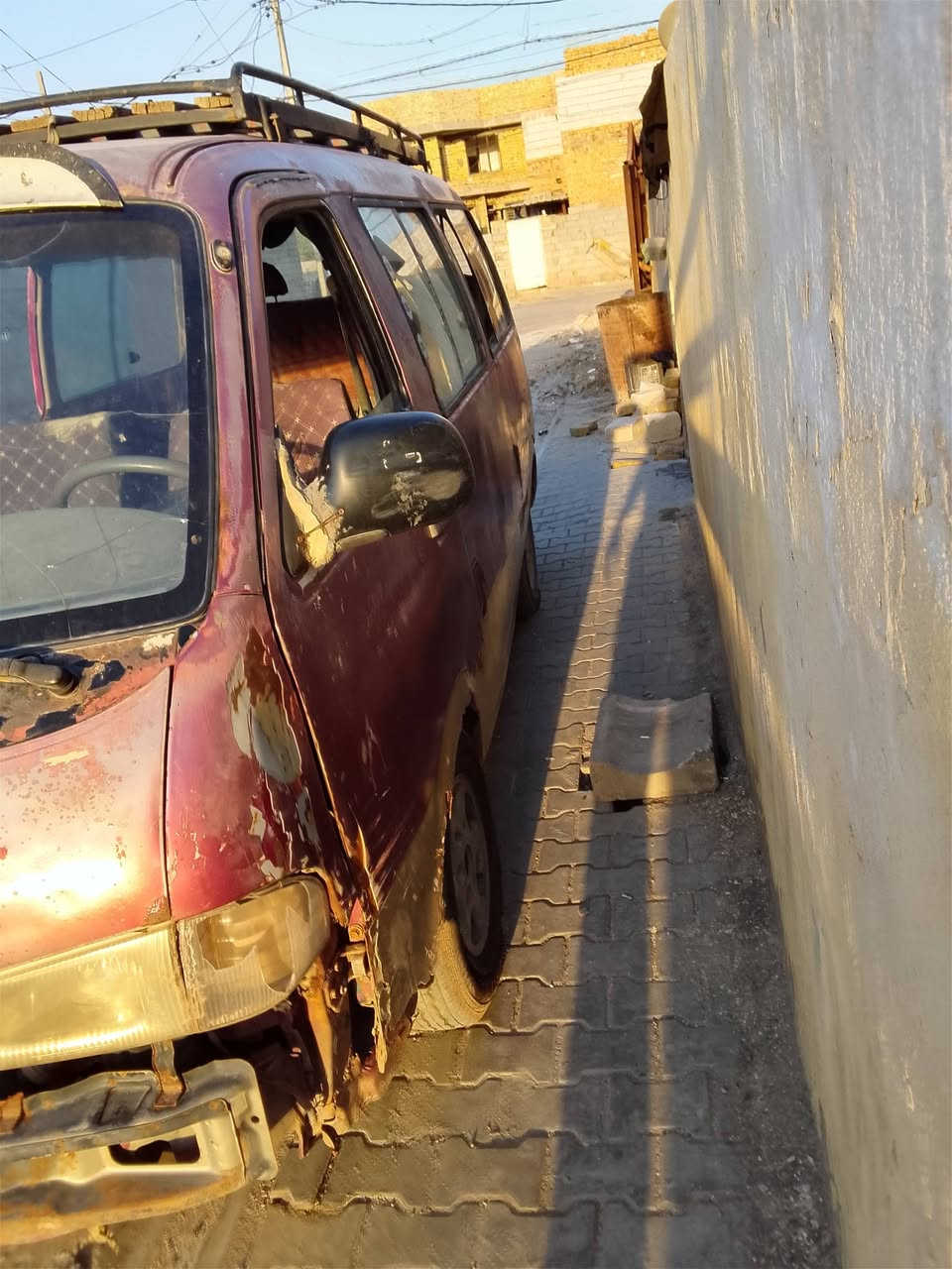 السلام عليكم كيا بريجو للبيع گير ومكينة مكفولات .... والسيارة بأسمي ...السعر 10 اوراق وبيها مجال 
رقم التلفون : ***********

