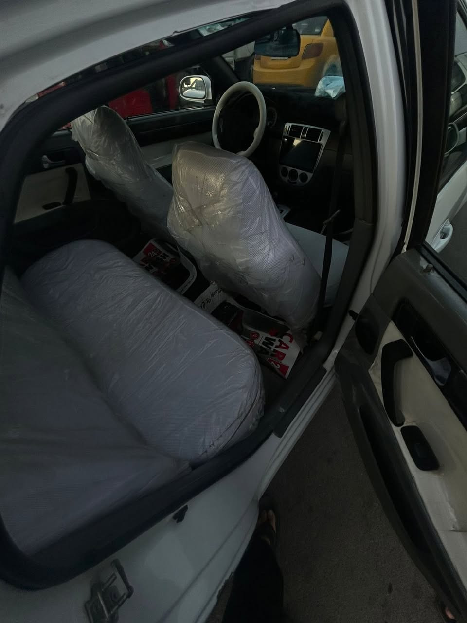 السلام عليكم اوبترا 2012 رقم بغداد باسمي سنوي ٢٠٢٧ تعديل جامغل امامي وصبغ ربع الجاملغ قطعه وحده صبغ والقماره بيه حالوب ماشية ١٤٠ مكينه بيه رنكات تنقيص فقط كير خير من الله صدر جديد امامي خلفي تايرات جديدة معروضة73  وبيه مجال مكاني بلديات 
***********
