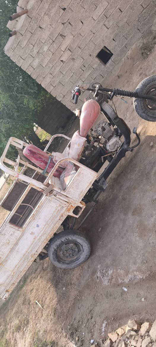 ستوته لبيع سلطان موديل 2009
المكان على طريق الكحلاء  ***********
