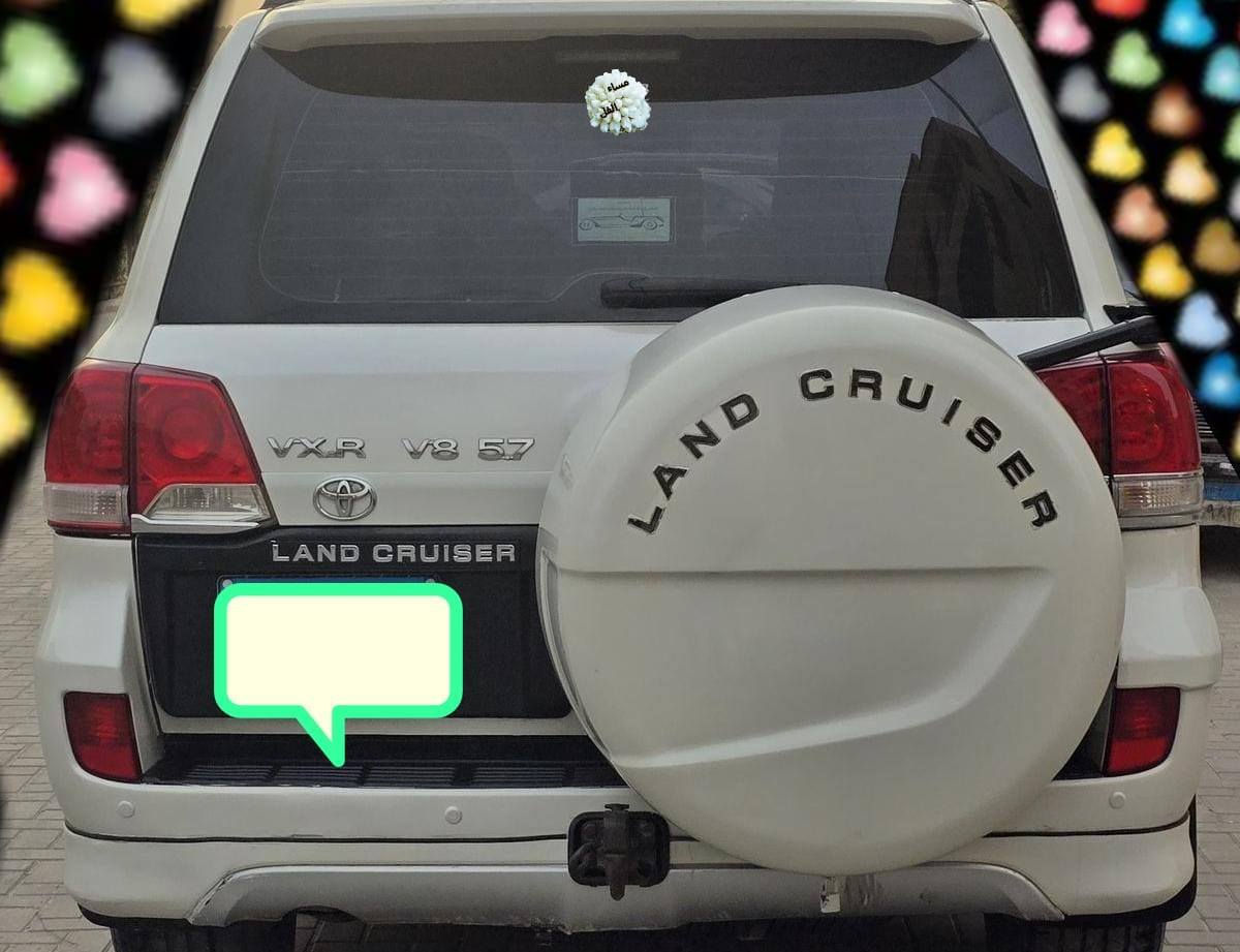 للبيع 

       01062411925

  لاند كروزر 2011

 8 سلندر 5700cc

       210000k

  رخصة 3 شهور 

   فتحه سقف

جانبين على اللحم 

     ممنوعااااااات رمضان

           أسد الصحراء


**إذا كنت صاحب هذا الإعلان وتريد حذفه لأي سبب، رجاءا أرسل رسالة إلى الدعم الفني**