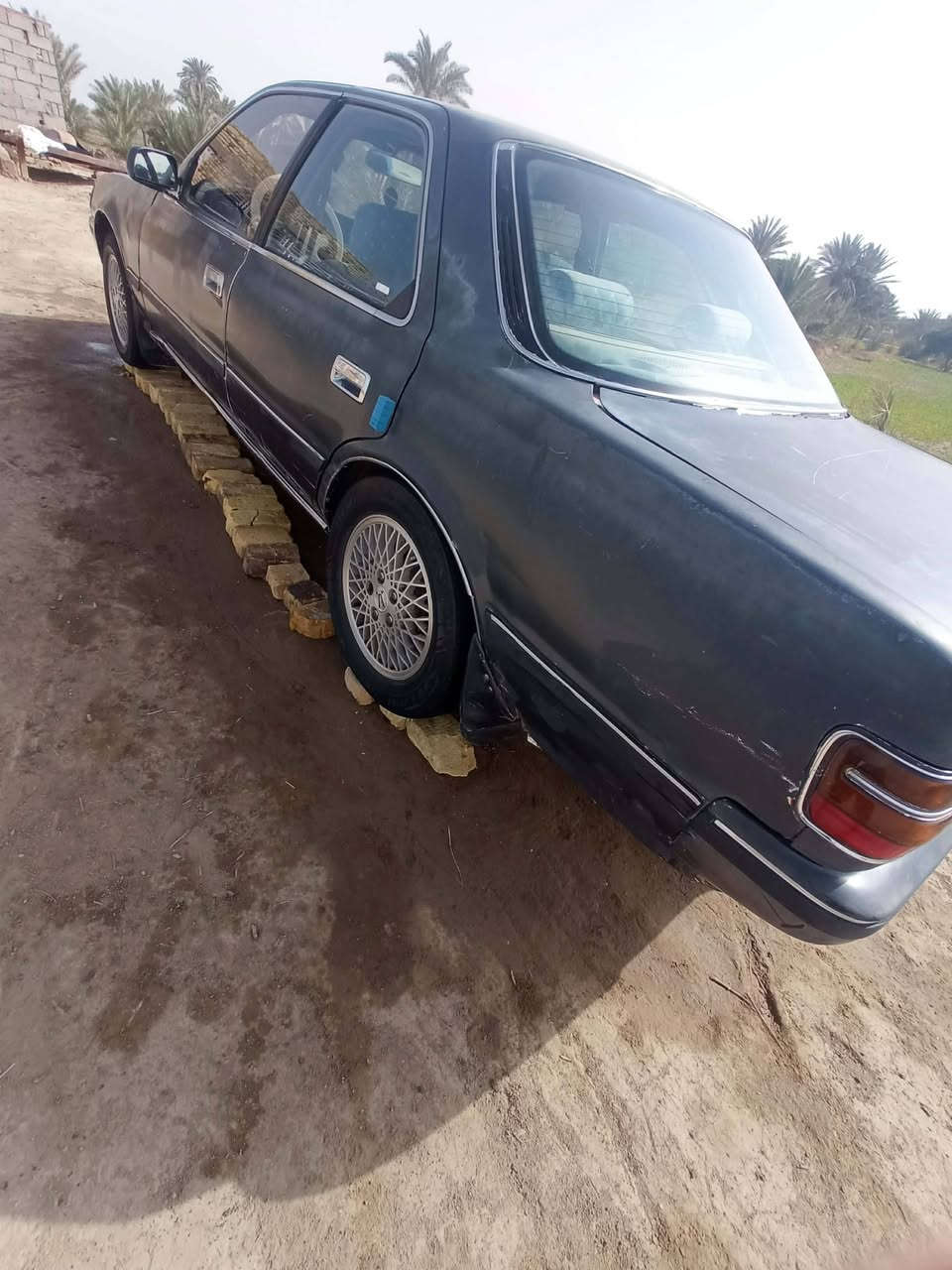 السلام عليكم كرسته موديل 91 عضم مكينه وكير نضاف رقم  الماني مداور شوكت ماعجبك سعرها 32 ويبها مجال تصال ***********
