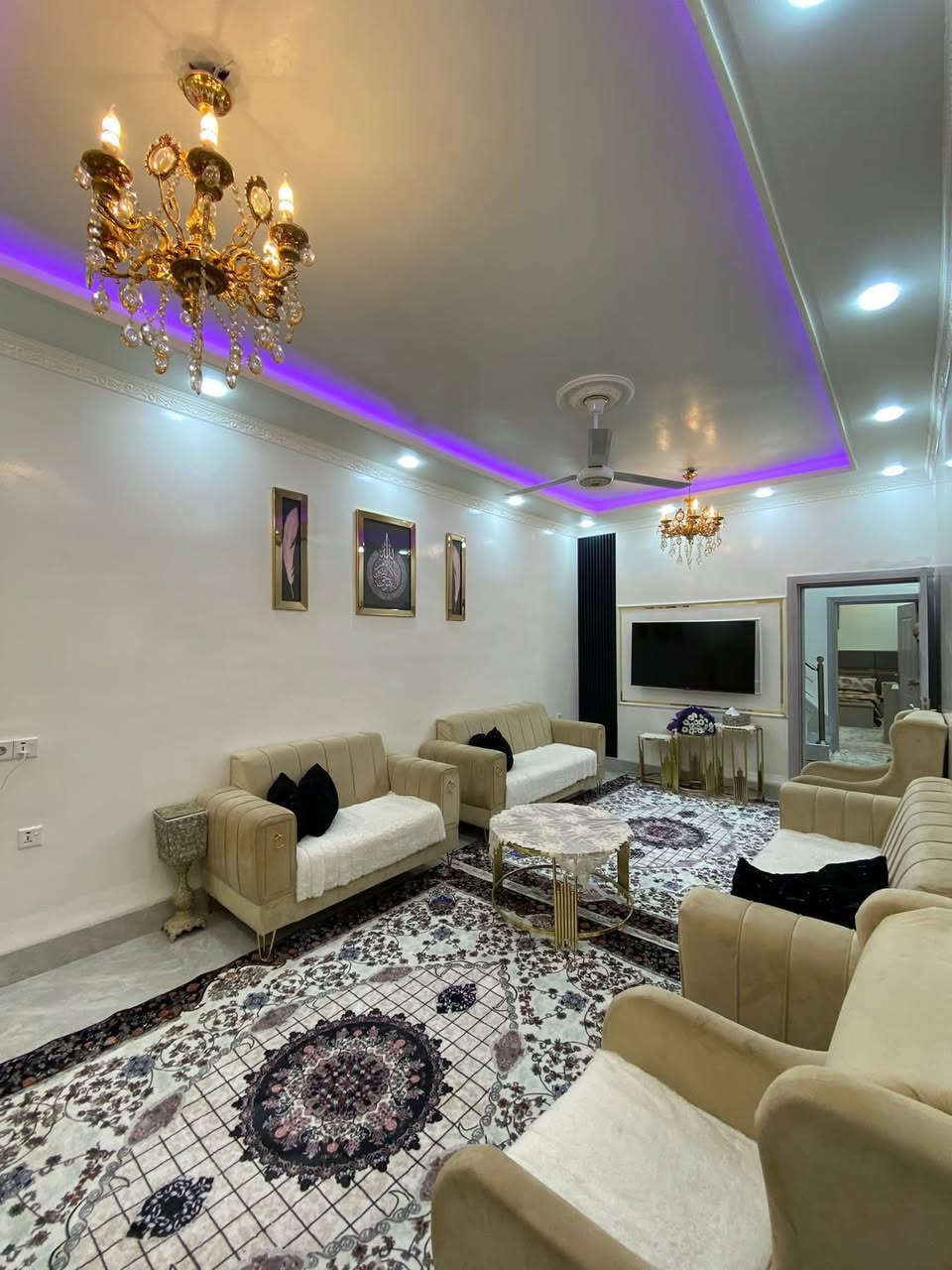 دار سكني زراعي للبيع
157 متر مربع الواجهة 7 متر
غرفتين نوم ومطقخ واستقبال وهول وصحيات + كراج وحديقة
الموقع : حي السرور خلف السايلو مقابل اسواق النخيل

للتواصل : *********** - *********** 📞

📍عنوان المكتب : طوز الفلكة مقابل عماد السماك
#طوزخورماتو #طوز #عقارات #عقار
