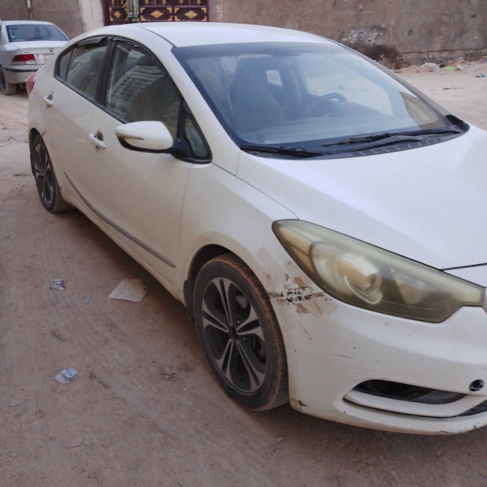 السلام عليكم سيراتو موديل 13اربيل بسم شركت البخيت انفقدن بيها بس وكاله يعني بيهابس سنويه البيع تنباع سويج اله خلك يتصل ***********
