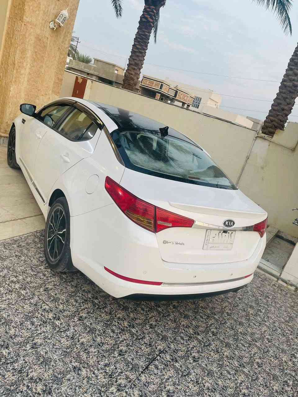 اوبتما ٢٠١١ خليجي للبيع
محرك ٢٠٠٠ جي دي اي
مواصفات فول تبريد شغال ما بيها قطرة صبغ
تحتاج تكحيلات بسيطة مو اكثر 
السعر ١١٨ 
الرمادي حصيبة الشرقية 
***********
