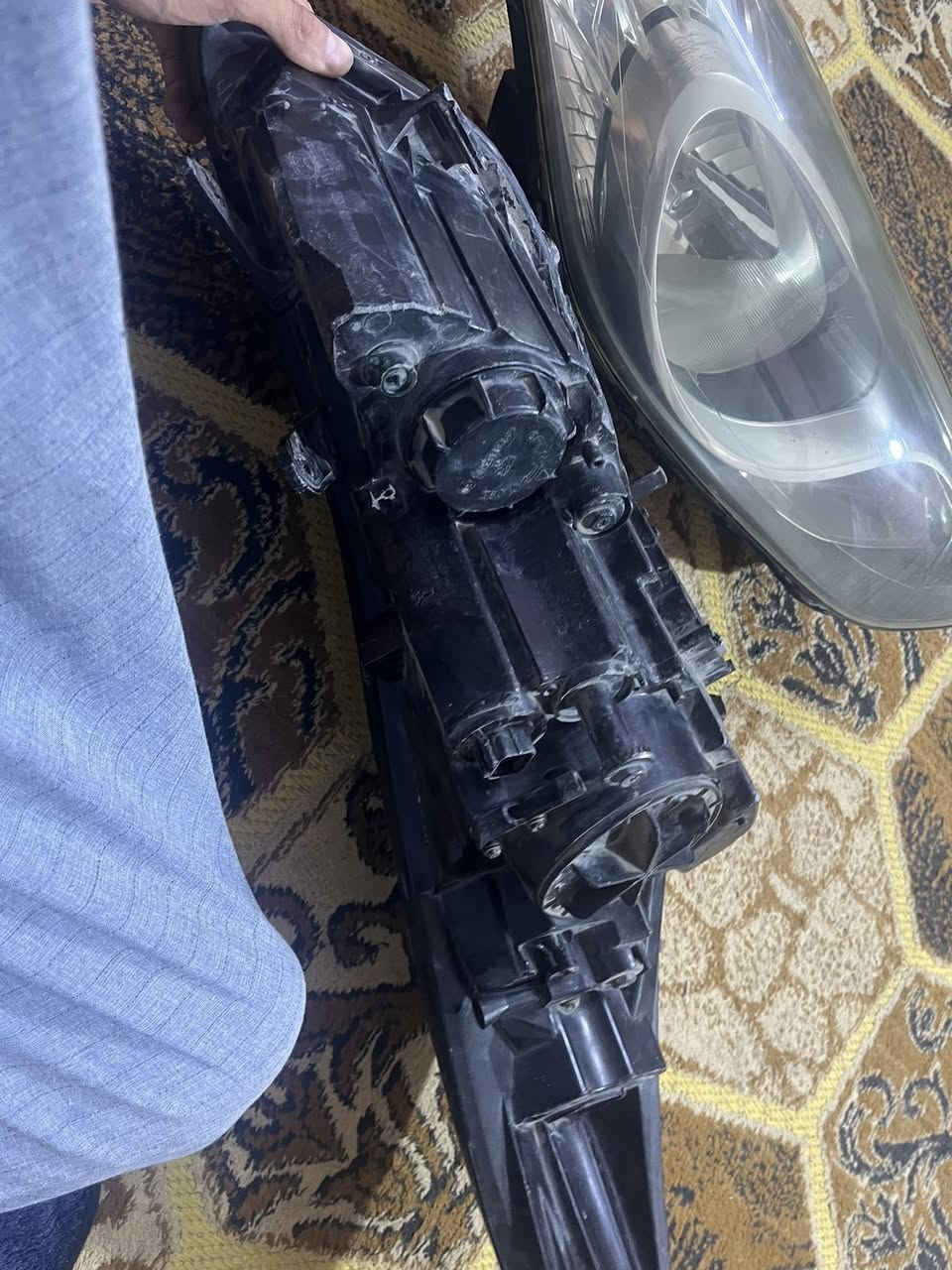 للبيع لايتات انترا ٢٠١٣ نضاف جامهن اصلي مابدل ليفيدنه يخابرني ب٧٥ وبيهن مجال مكاني ناصريه فداء
***********
