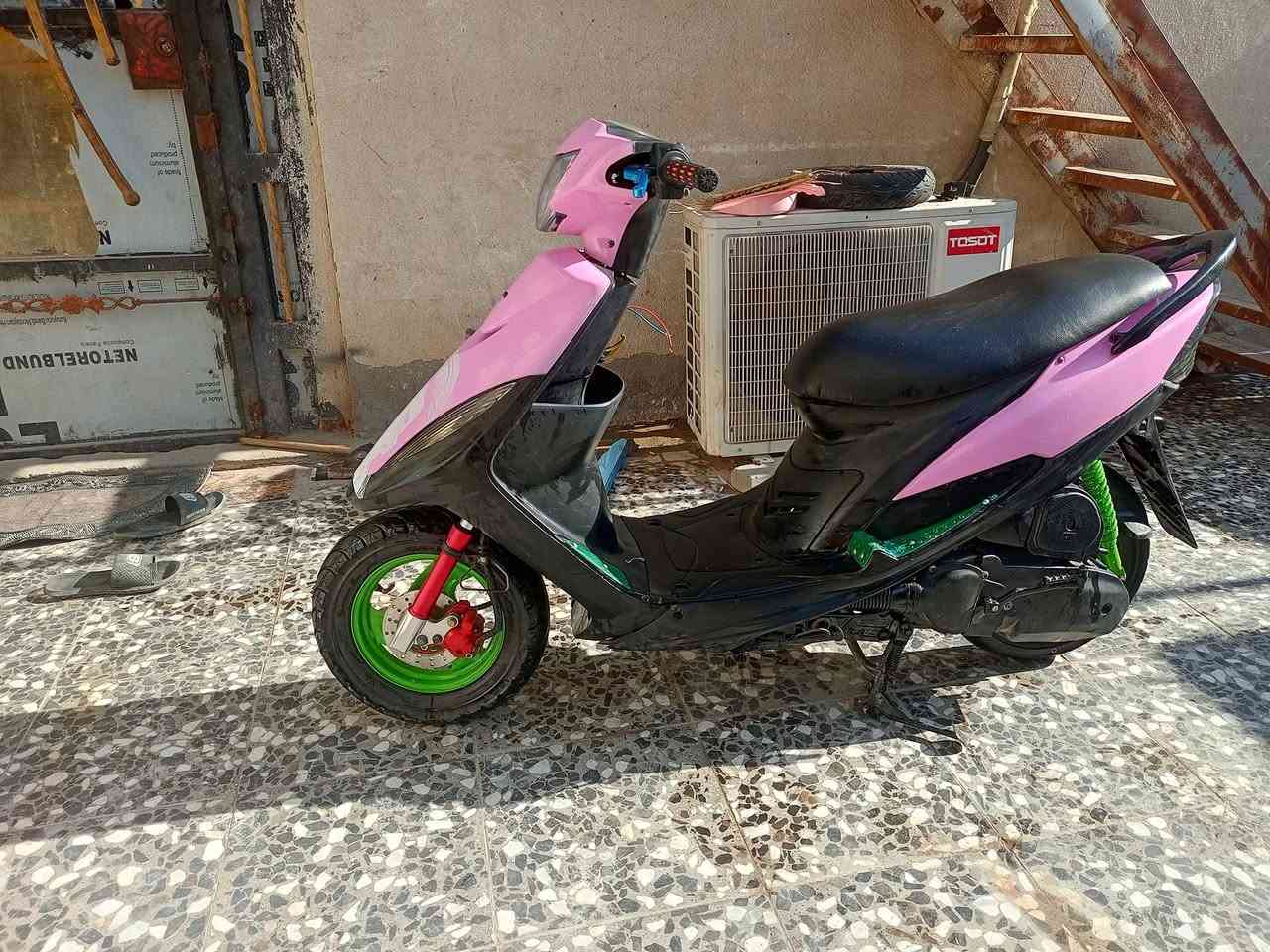 للبيع ماكس عدله كله ختم واحد نضيفه حيل كزوز رياضي كلشي شغال بيها سعر 750 وبيها مجال بكاني البصره القبله ***********
