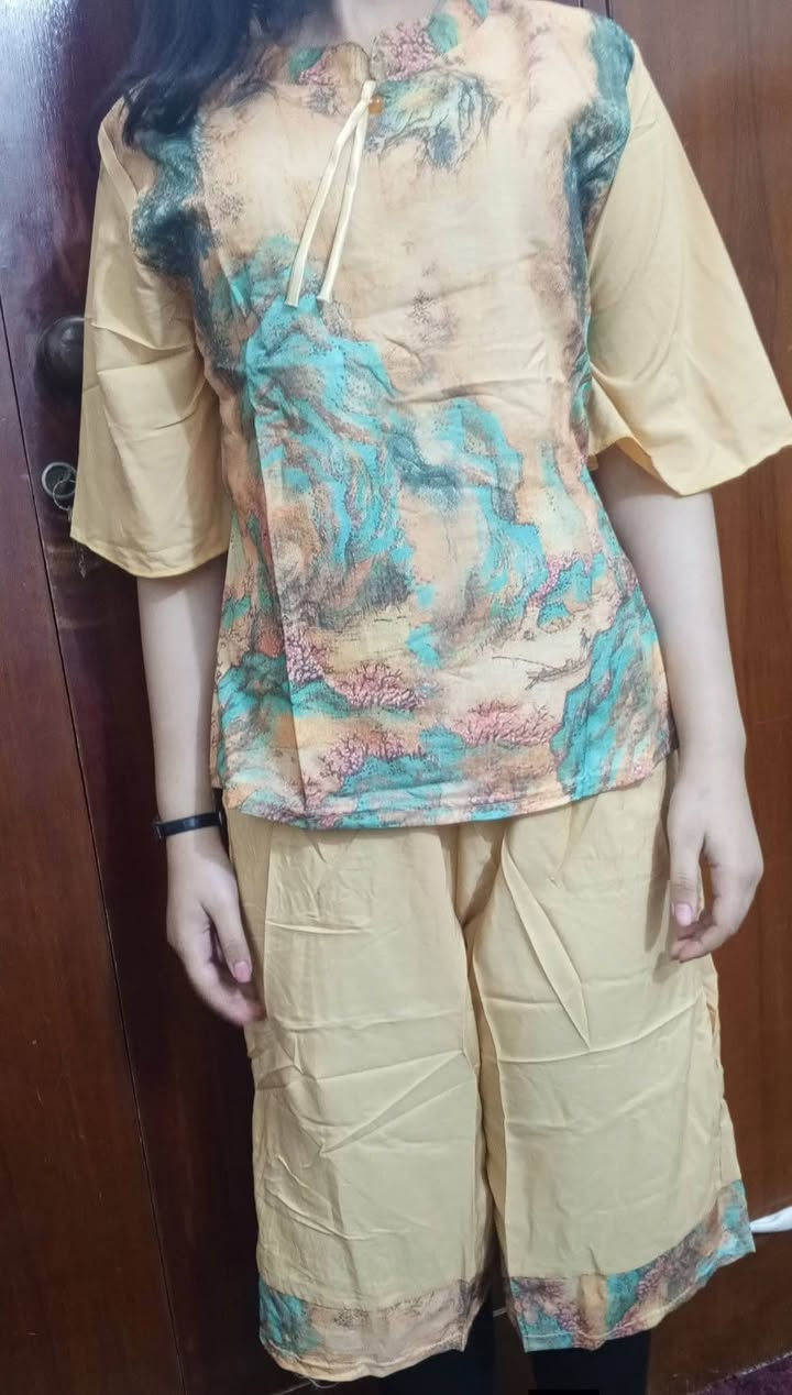 للبيع شلعه ملابس وتراكات ٤٥   قطعه  بسعر الجمله سعر القطعه ب ٤  هيج اشكالهم


**إذا كنت صاحب هذا الإعلان وتريد حذفه لأي سبب، رجاءا أرسل رسالة إلى الدعم الفني**