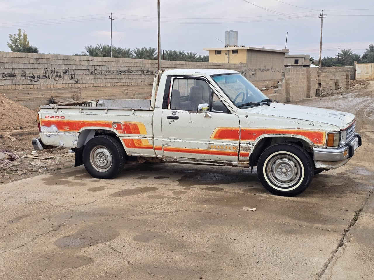 السلام عليكم بكم 88 للبيع نضيفه شغالة رقم كركوك سنوية لل2031 باسمي شرط التحويل سعر ٤٥ 
للأستفسار الاتصال ***********
