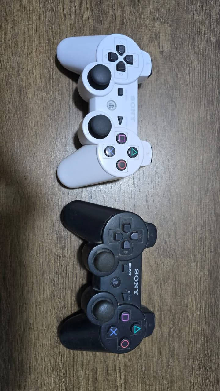 السلام عليكم للبيع بلاي ستيشن ثري سوبر سلم ريجن 2 جهاز جهاز كامله هي وملحقات مابي اي مشكله بس يد الاصليه بي مشكله اما يد بيضاء مابي اي مشكله جهاز اونلاين سعر 200 وبي مجال


**إذا كنت صاحب هذا الإعلان وتريد حذفه لأي سبب، رجاءا أرسل رسالة إلى الدعم الفني**