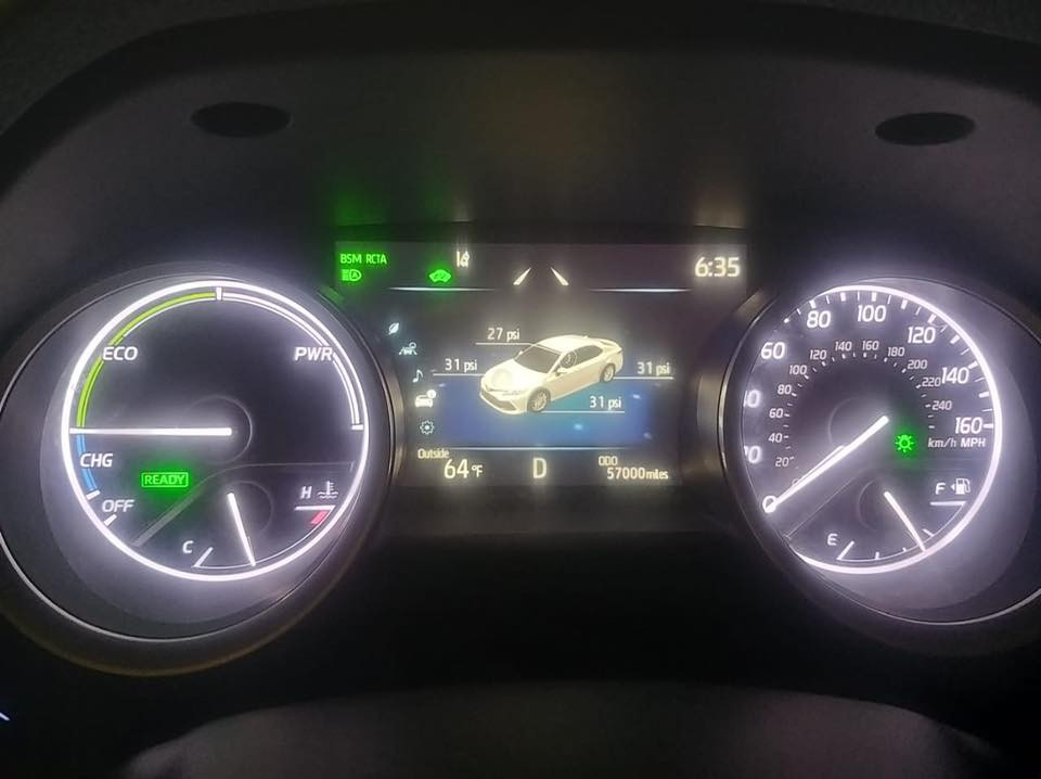 سلام عليكم.
لبيع كامري موديل 2022 هايبرد فئة XLE 

فول مواصفات 

كشنات كهرباء امامية و تدفئة كشنات

بصمة بعد هواي مواصفات بيها 

ضررها فقط جاملغ خلفي و صندوق نفسهن راجعات 

بيها نص باب كلير من امريكا 

رقم بغداد سيارة 

سعر خاص 

مكان ديالى بعقوبة 

تفاصيل اكثر واتساب ***********
