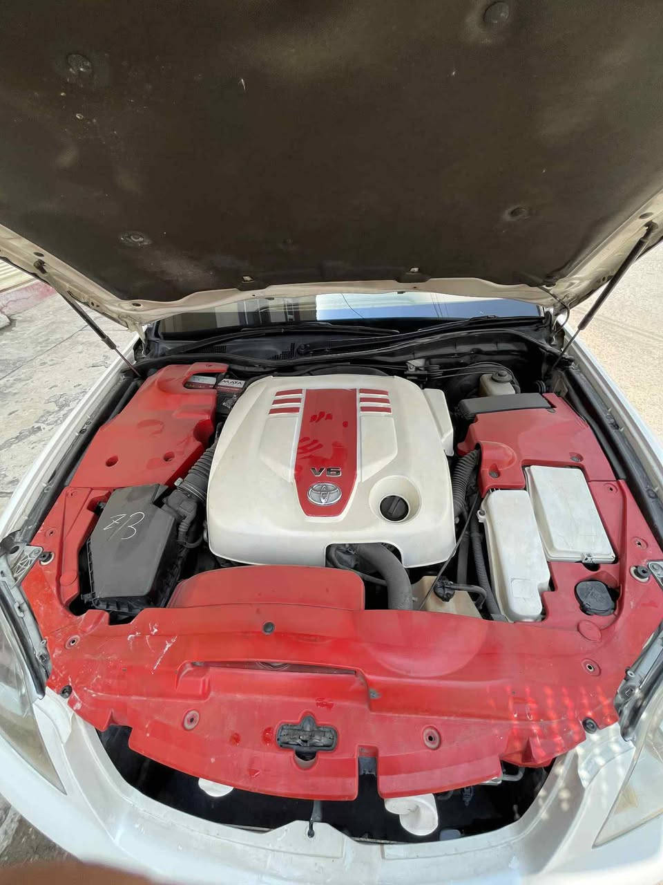 بەناوی خودای گەورە ❤
نمونەیە لە جوانی لـۆکک🔥.
بــــــــۆفـــــــــرۆشـــــتن 📢.
ساخه 👑.
لــــۆۆۆۆۆۆۆۆک وەک شەریکە ماوەتۆ 📦📦.
سەیـەرەکە ماڵی دۆستە یەک دینار مەسرەفی تیا نەماوە سەقفـی شوشە نەبێ نەتەوێ
گێـڕ و مەکینەی وەشەرت  
لەڕاستی جوانترە نەک بڵێی بەس ڕەسمە
تـایەو ویـلی لۆکککک🛞🛞. 
ناو دەرەوەی لۆکە ماشاللە
بۆیاخی نیە 
فوول مواسەفاتە  
زەمانی هەموو شتێکی ئەکەم👍🏻👌🏻.
مەکینەو گێڕی وەشەرتە تەبریدی سارد و گەرم جایزە
سەیارەکە مۆدێلی (2006)یە 
سەیارەی مەعرەز نیە ماڵی دۆستە
بەدوای عەیبا مەگەڕێ ڕۆن و پاتری تایەو ویلی هەردوو جامی هەڵگیراوە هەمموی جایزە  
یەک تەقەو ڕەقەی تیا نیە برێکی مەسبووتە 
کەمێ مەجالی برایانەشی تیایە
لە  ده ربه نديخانه
ئەوە ڕەقەمەکەمە یان ئەدم بۆ بنێرە لە خزمەتام موشتەری نیت سەری خۆت و منیش مەهێشێنە
***********
