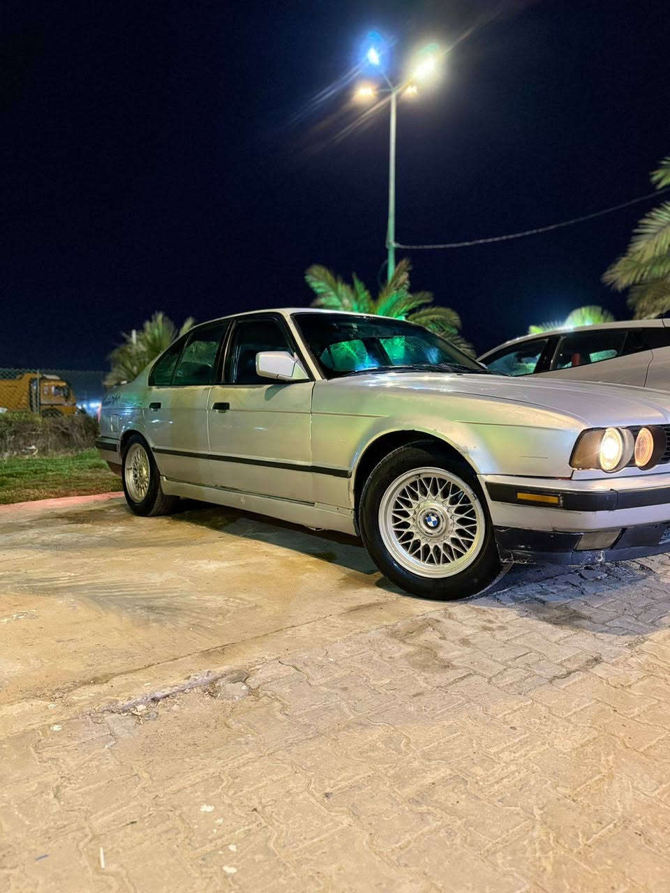 السلام عليكم بي ام دبليو 525 جير مكينه بحاله جيده رقم بغداد باسمي مشروع وطني ويل 16 خليه كهربائيات كلها شغاله تبريد شغال جديد سلايت روف شغال منظومه لايت جنون منظومه تبريد درجه اولى حداديه جديده السعر 50 وبمجال بسيط *********** العنوان نجف
