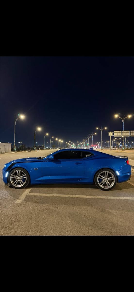 🚗 للبيع 

Chevrolet Camaro RS 2024 

شيفروليه كامارو RS 2024 – خليجي وكالة عبد الطيف 

 🌍 المدينة –   بغداد  - البياع 

  🛣️  المسافة المقطوعة      - 21 الف فقط 

------------------------------------------------------------ 
✅ المواصفات:  

✅ الموديل: 2024
✅ الفئة: RS
✅ المحرك: V6 سعة 3.6L بقوة 335 حصان
✅ ناقل الحركة: أوتوماتيك بـ 10 سرعات
✅ نظام الدفع: خلفي RWD
✅ اللون: ——
✅ الزجاج: وكالة
✅ الويلات: مقاس 20 إنش سبورت
✅ المسافة المقطوعة: 700 كم فقط (زيرو وكالة)
✅ الإضاءة: LED أمامي وخلفي
✅ فتحة سقف بانوراما
✅ نظام صوت Bose الفاخر
✅ شاشة وسطية 8 إنش مع نظام Apple CarPlay و Android Auto
✅ مقاعد جلد رياضية مع تحكم كهربائي
✅ كاميرا خلفية وحساسات
✅ نظام الدخول الذكي والتشغيل بالبصمة
✅ أنظمة أمان متطورة (رادار أمامي - مانع انزلاق - أوتو هولد - تنبيه مغادرة المسار) 
السعر 250 
العنوان كربلاء 
***********
