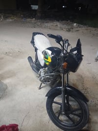 بوكسر نضيفه لبيع ٣٧٥ تلفون07723724085