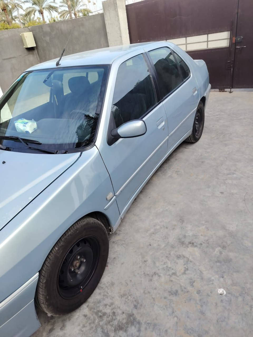 سلام عليكم للبيع بيجو ٣٠٦ سيارة بلاديه
بيه بارد قليل باب ورة السايق سعر ٥٨ وبي مجال 
*********** مرتضى 
اخوان اتصال على الرقم
