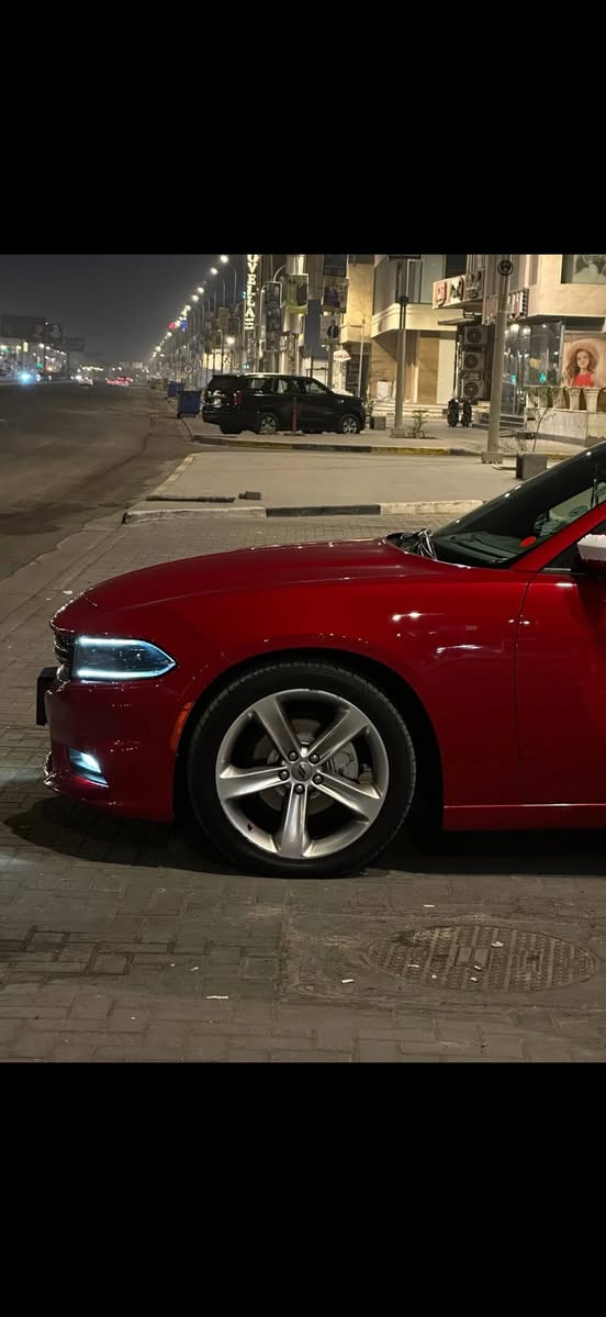 دودج جارجر2017 sxt بلاص فول الفول كفاله عامه حته من البارد ماشية60 الف ويل تايرات حدادة عدسات اناره رقم هزة كله جديد*********** سعر260
