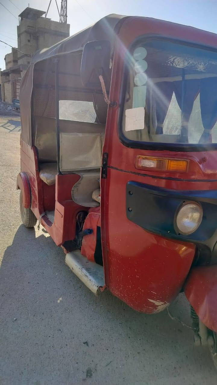 تكتك للبيع 18 تعمير جديد مكينه مفتوحه مرقمه رقم عربي السعر 5 و750 وبيهه مجال
***********
