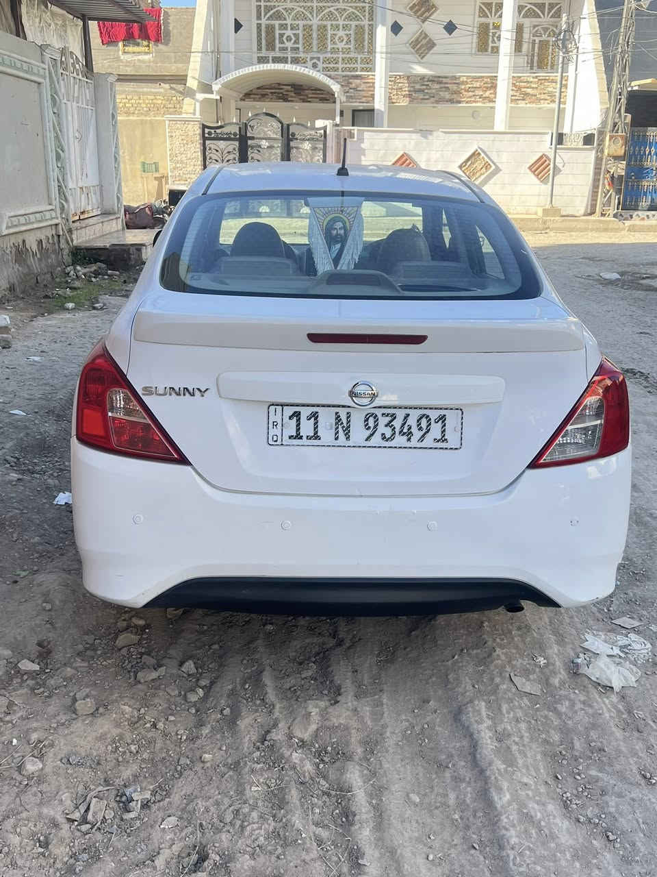 سلام عليكم نيسان صني لبيع. هندي بليته زركه. موديل 20 سياره جاهزه   وخير من الله رقم بغداد سنويه ل 31  كير ومكينه مكفوله  مكاني حله سعر 105 رقم ***********
