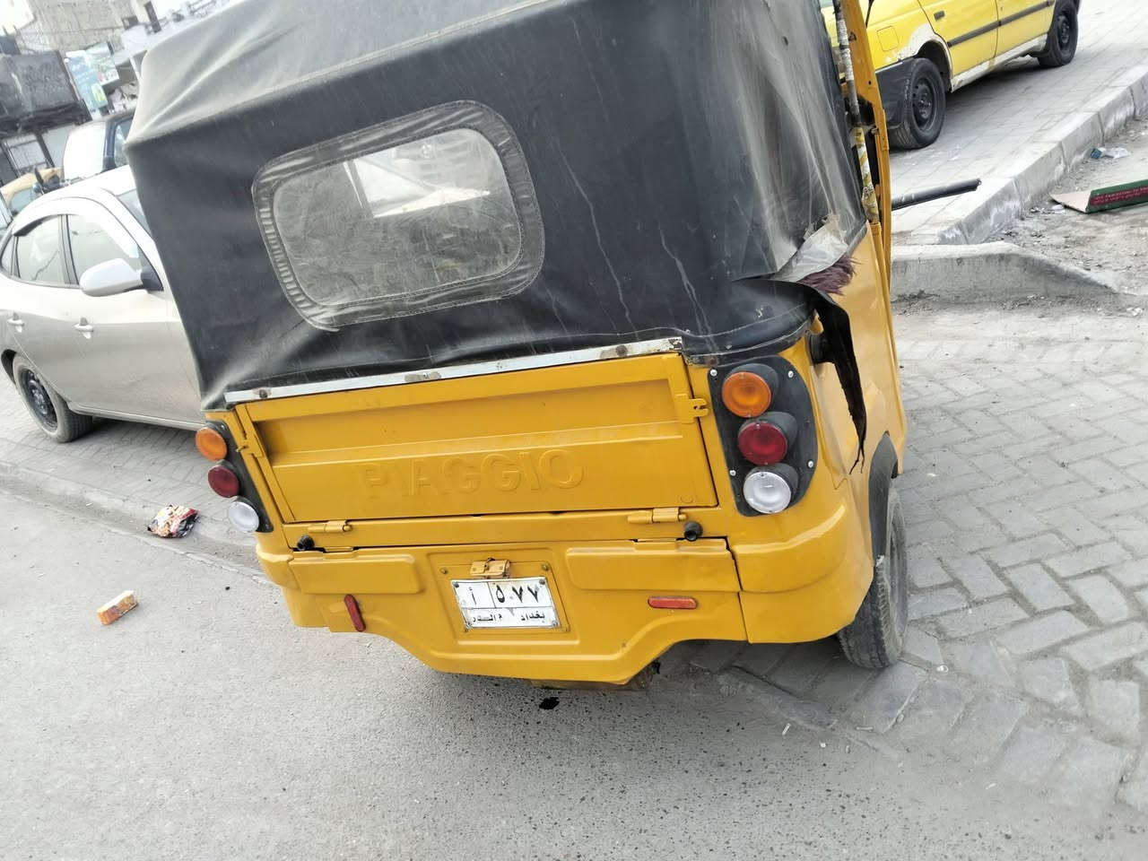 سلام عليكم تكتك بياجو للبيع مستعجل على بيعته التكتك نضيفه و حلوه كهربائيات شغاله موديل2018 سعر 1700رقم بلديه اوراق كامله الرقم ***********
