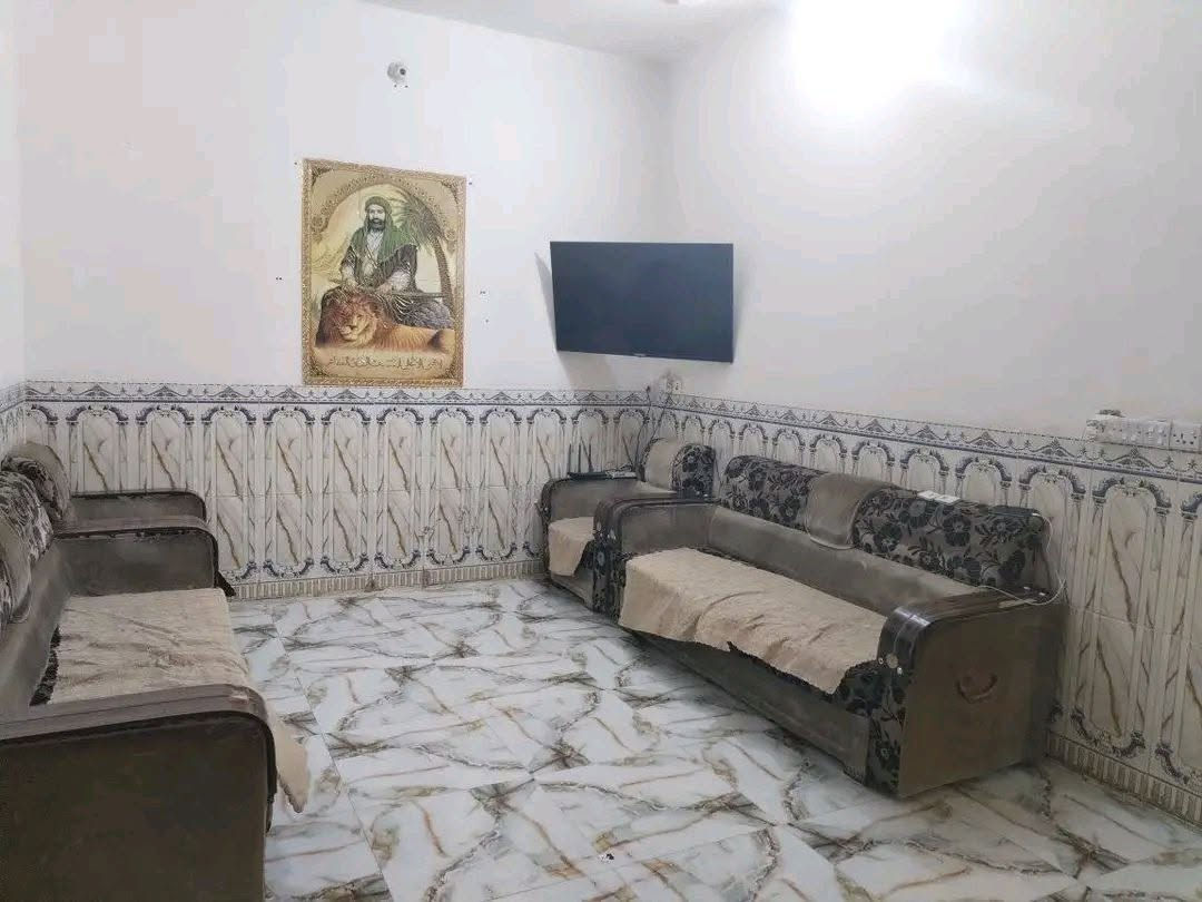 بيت مساحه 300 متر واجه 15 متر مساحه بناء  200 متر وحديقه جانبيه مثل ماتبين بالفيديو يبعد عن الشارع العام 200 متر تبليط لحد البيت طابو زراعي سند 25 تحويل باسم المشتري بطابو حله سيف سعد ورديه خلف معمل بلوك ابو كيره قرب المولده السعر 83


**إذا كنت صاحب هذا الإعلان وتريد حذفه لأي سبب، رجاءا أرسل رسالة إلى الدعم الفني**
