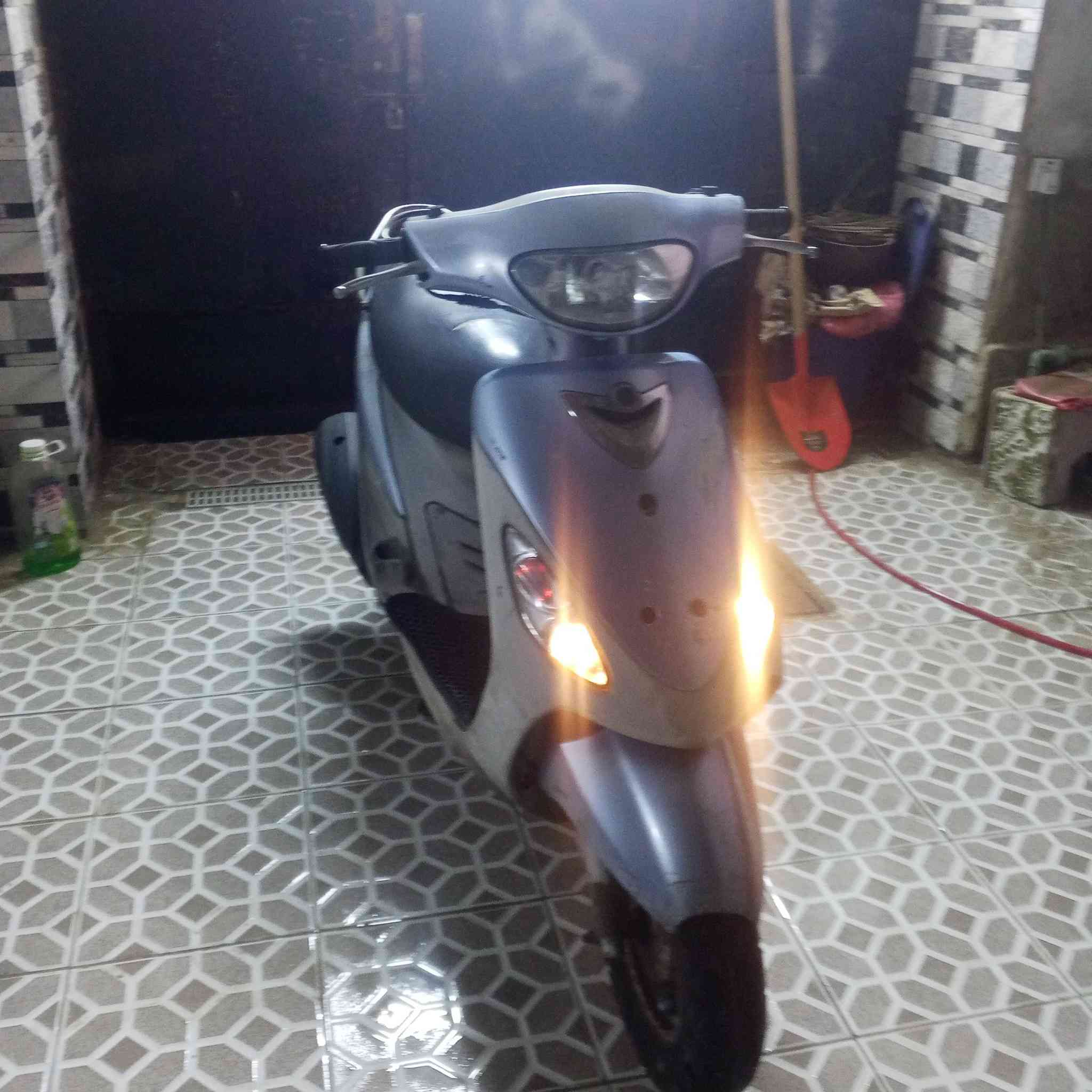 سلام عليكم 
دراجه ماكس منغولي لون نيلي دراجه خير من الله صالها اقل شهر من طالعه من الوكيل الدراجه ختم واحد ويه المكينه كهربايات كلها شغاله هندر سلف عداد اشاير الدراجه كلشي ما عوزها 
(العنوان سوك ابو جميغ جامع الامام الرضا) 
***********
سعر خاص
