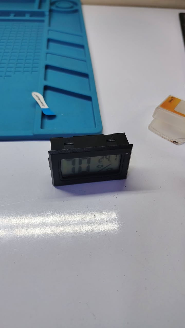 متوفر ٤ قطع ب 10
  تجي بدون باتريات تكدر تشغلها على باتري واحد او باترين


**إذا كنت صاحب هذا الإعلان وتريد حذفه لأي سبب، رجاءا أرسل رسالة إلى الدعم الفني**