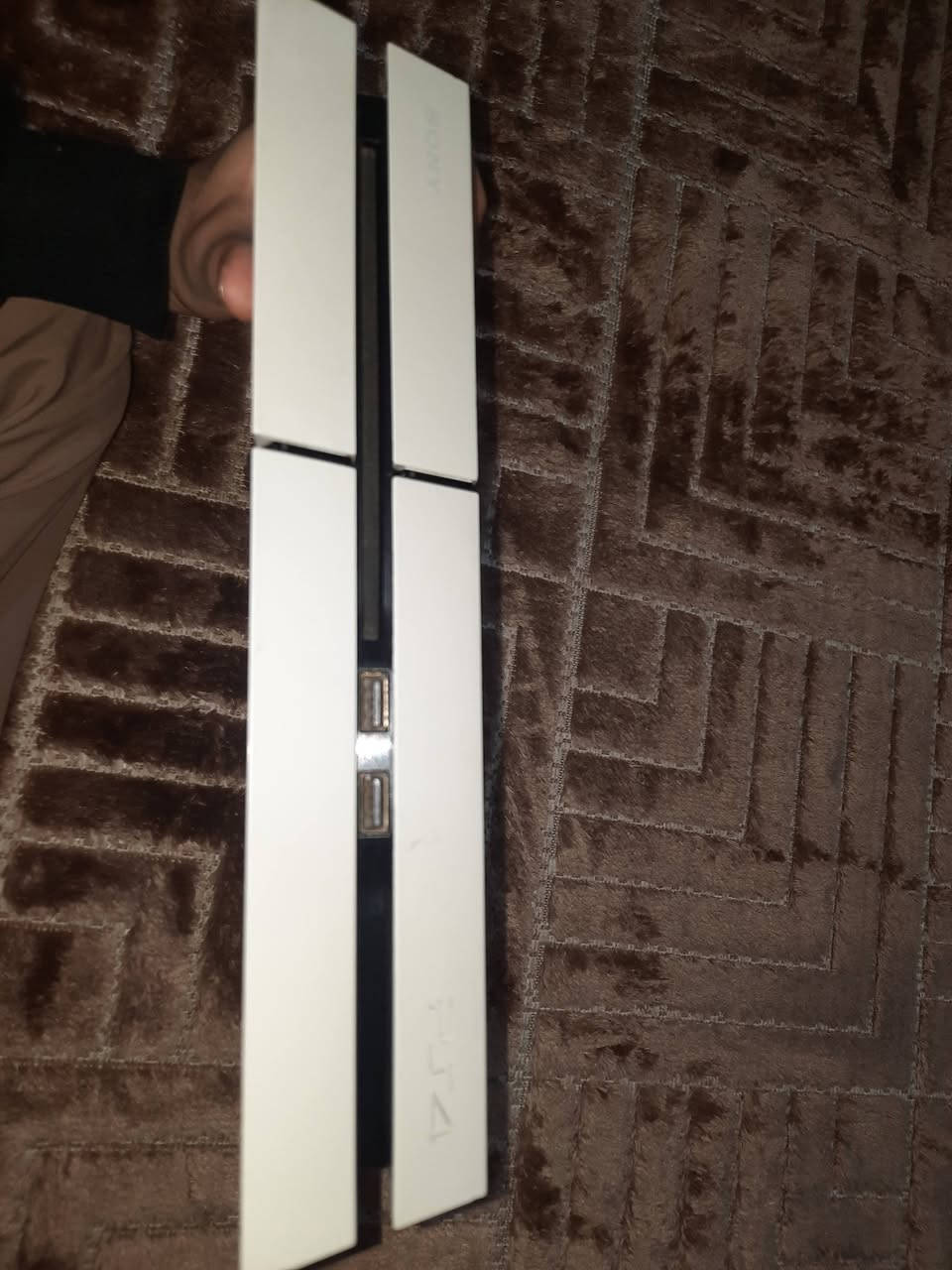 سلام عليكم بلي فور فات لون المميز الابيض مع جويستك ميسي مع جي تي اي فايف مع الفيشه مالته
السعر210الف وبي مجال مكاني الكراده كمب ساره


**إذا كنت صاحب هذا الإعلان وتريد حذفه لأي سبب، رجاءا أرسل رسالة إلى الدعم الفني**