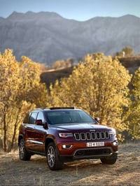 جراند شيروكي • V6 ٣.٦ • دبل ٤×٤