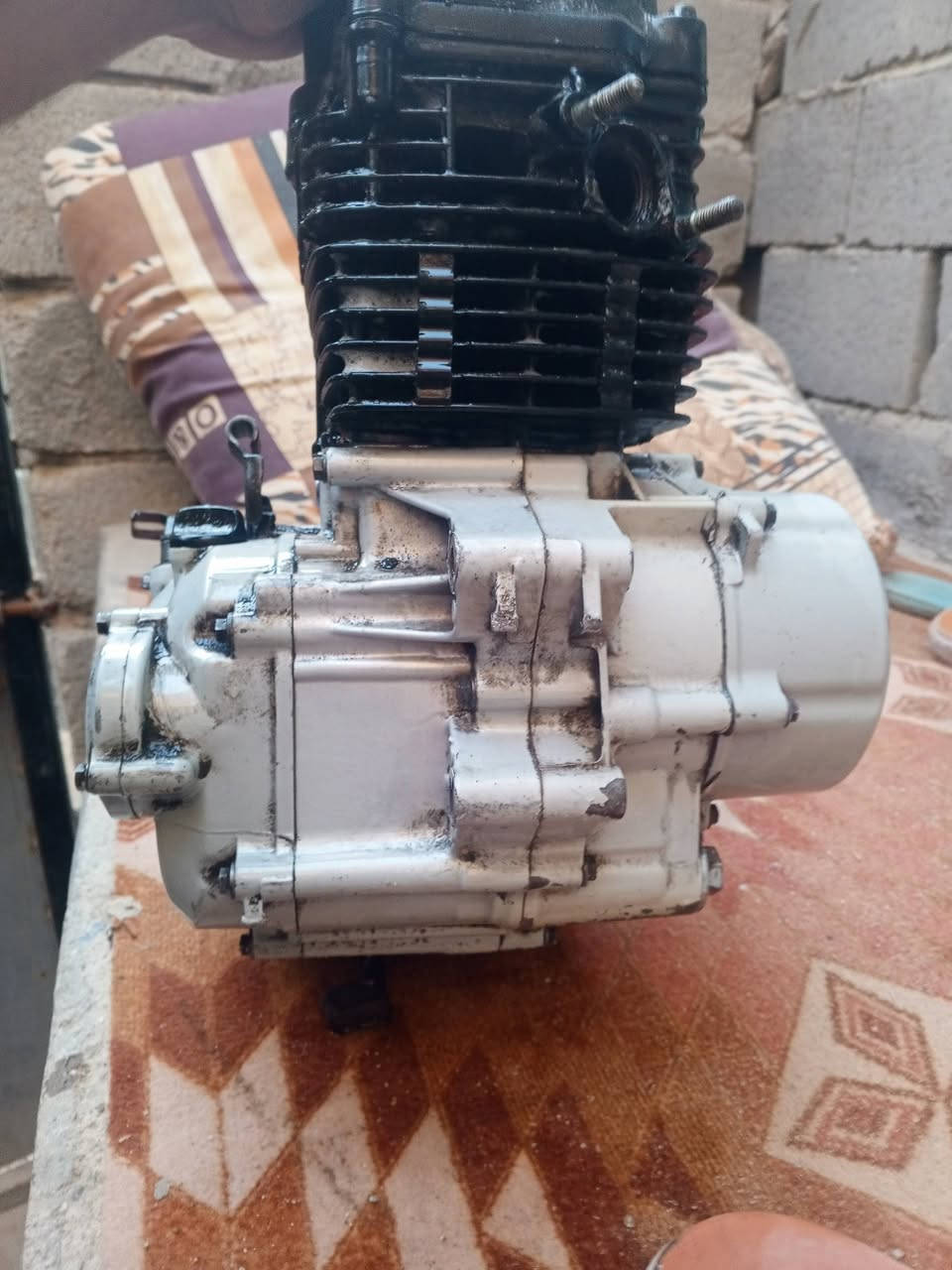 محرك بوكسر للبيع ابيع كوم حديد وياه كابريته بلاديه١٥٠قفل مكاني بصرم ***********
