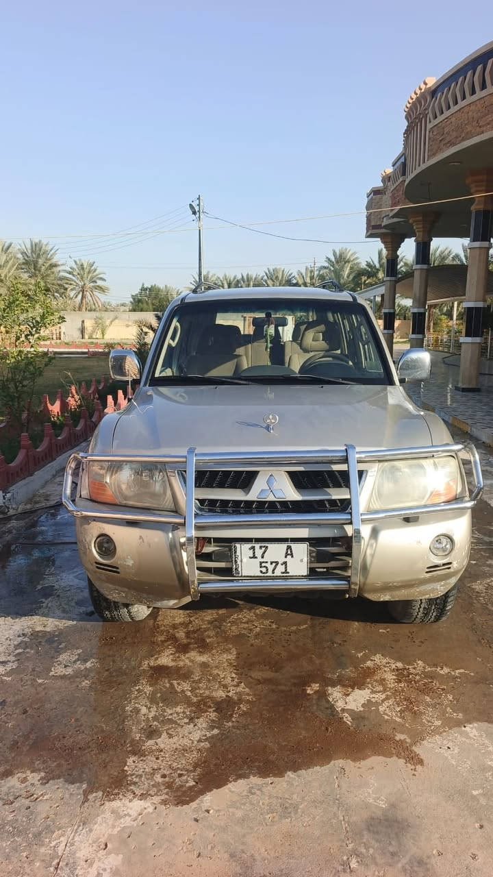 السلام عليكم باجيرو 2006كلشي موظح بلسونار السعر 115 مكلف بلنشر ***********
