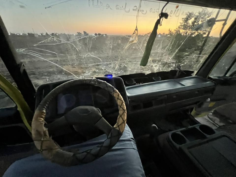 سلام عليكم اكرين هينوحجم ٧٠ موديل ٩٠رقم بغداد بل سنويه اكرين الچب مالته يونك ٣ونص طن ***********المكان سامراء
