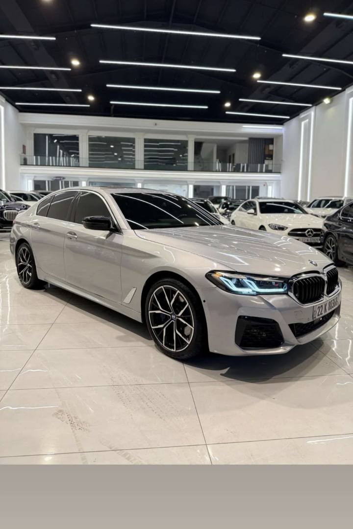 BMW 530i  2021  
بي بوياغ   تةنها ٣ پةلة ساردي هةية   فوول مواصفاتة  
٧٠ هةزار ميل رويشتوة 
سةيارةكة زور تازةية بي نوقسانية  

گير مةكينة تةبريد كارةبايات تةقة و رةقةي بة شةرت 

تحويل و غةرامة بة شةرت 
سعر 268$ و مجال 
شوين هةولير 
*********** أربيل, العراق
