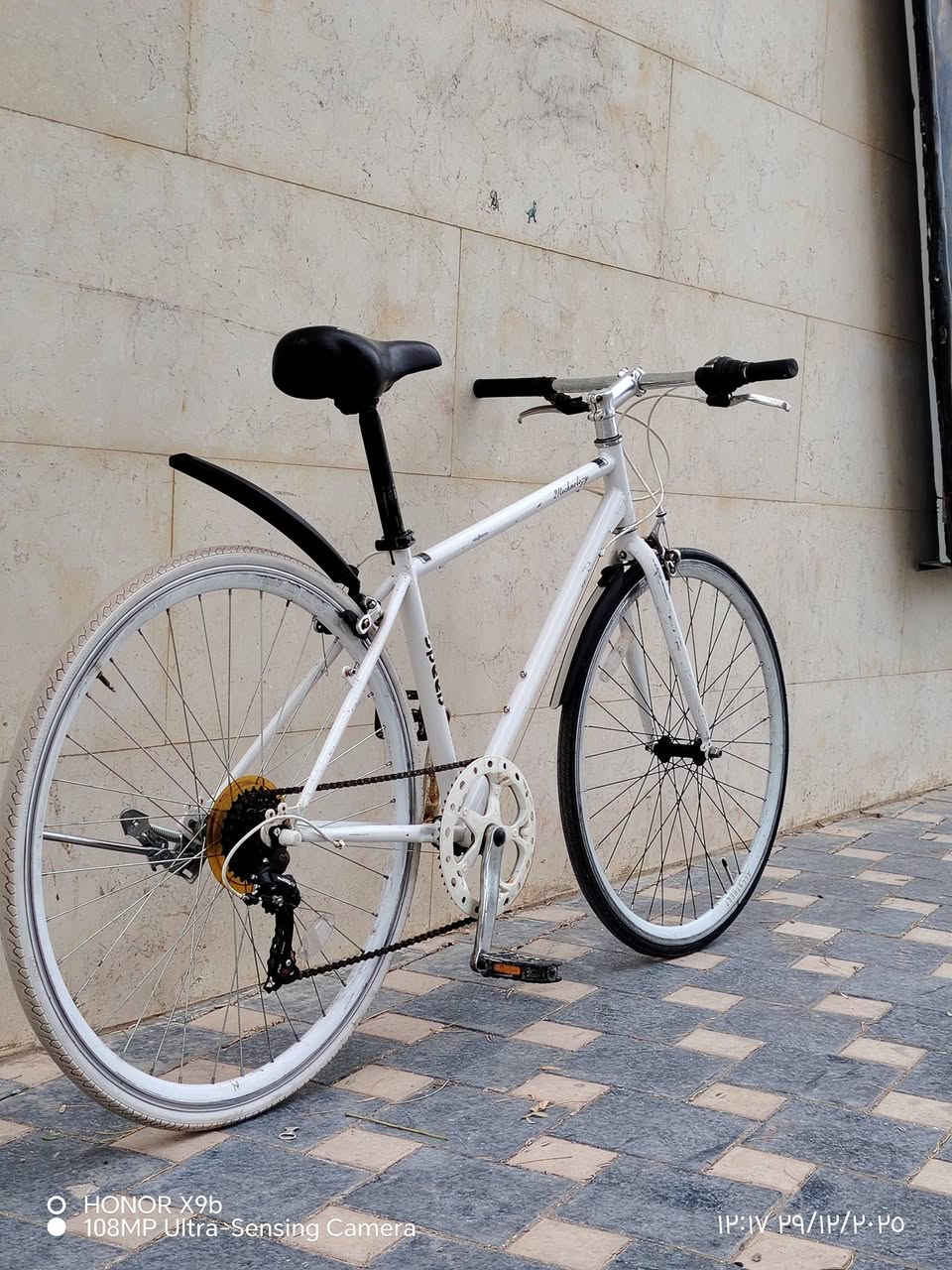 سلام عليكم
للبيع c700 من ماركه speeb المعروفه 
البايك كسر حاويه 
نضافه 100/100
وياله  المنيوم طبقتين 
البايك جاهز من كلشي 
كير سستم Tourney. 7نمر 
مكاني بغداد الاعظمية 
سعره 115وبي مجال 
***********
للحاب يتفضل خاص ويدلل
