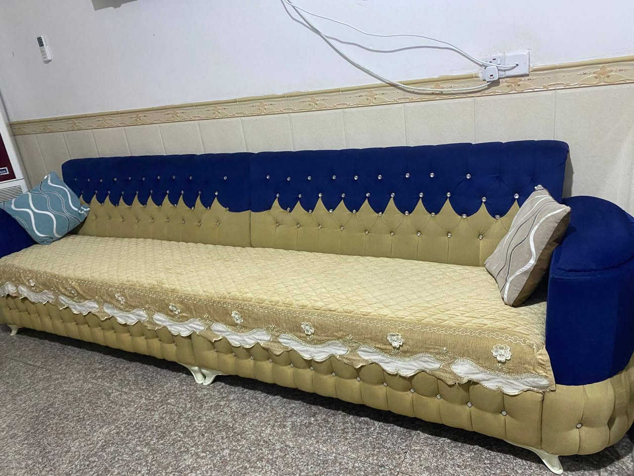 ديوان للبيع 10 امتار تسكام نضيف كلش العنوان بابل قرب العلويه شريفه للاستفسار اكثر التواصل خاص


**إذا كنت صاحب هذا الإعلان وتريد حذفه لأي سبب، رجاءا أرسل رسالة إلى الدعم الفني**