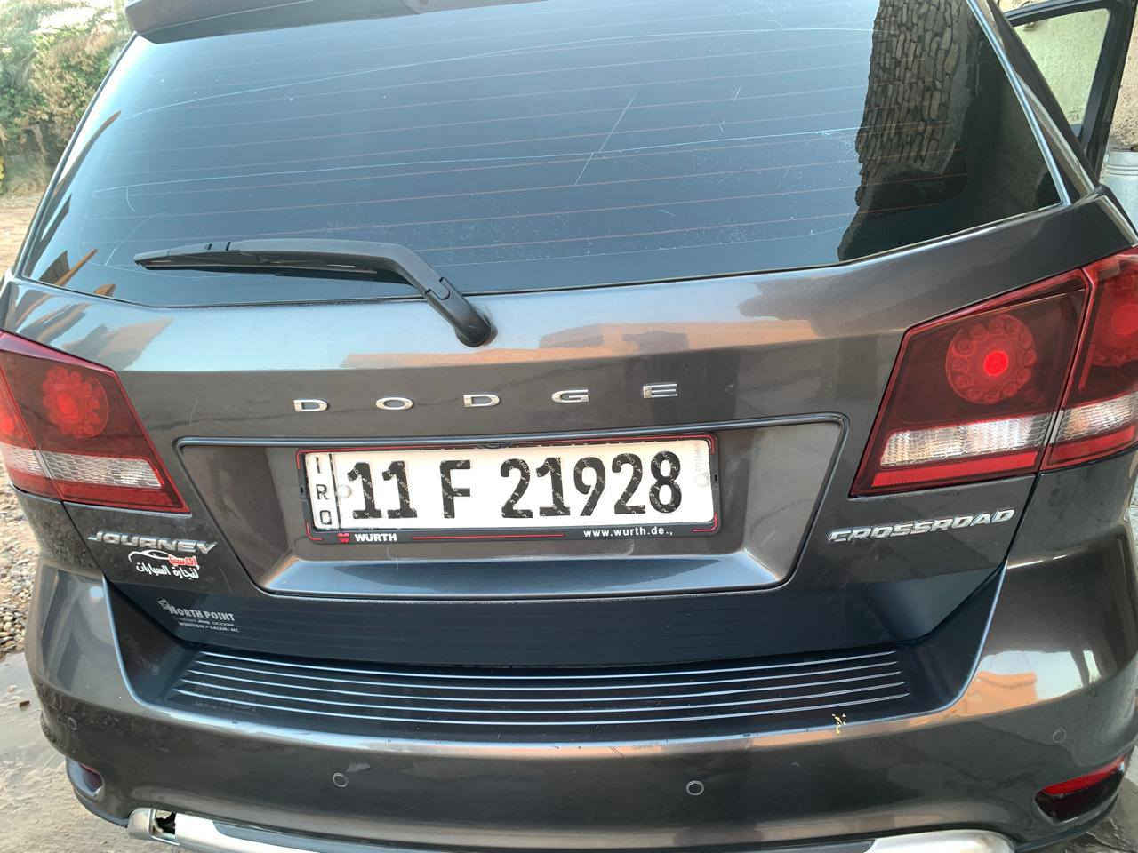 دوج جورني موديل 2017 كروز رود فول مواصفات عدا الفتحه مكينه 6 سلندر سبة راكب تبريد ثلات قطع حادثاها جاملغ بنديد مبدلات وبيها شخط هنا بالعراق صار بابين جهة السايق صارن كلير صدر خلفي امامي تخم تاير الماني
كير مكينه مكفولات المكينه مال كصه هسه شادها شاشه كامره السيارة مال جناي برغي ما ناقصها رقم بغداد بأسمي 
السعر 140$ وبيها مجال 
هاتف ***********
