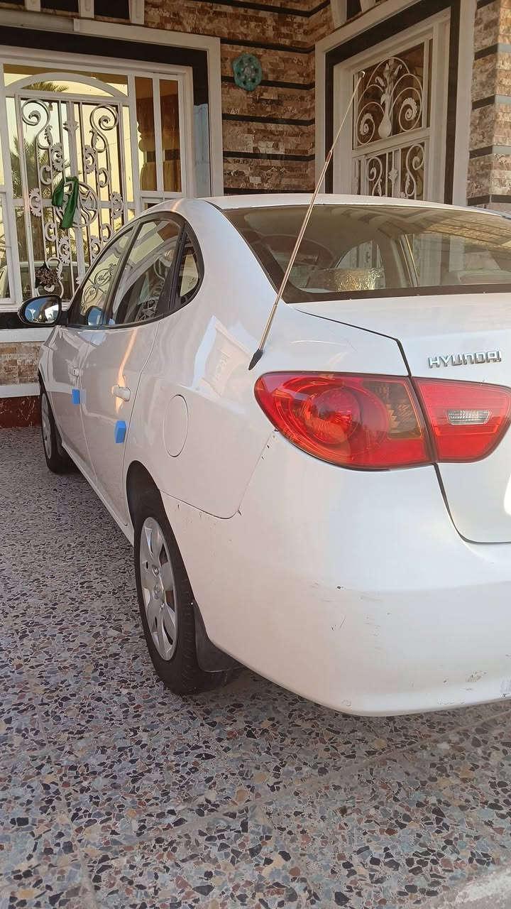 سلام عليكم انترا موديل ٢٠١١ بيهة بنيد مصبوغ جاملق أمامي  ***********
