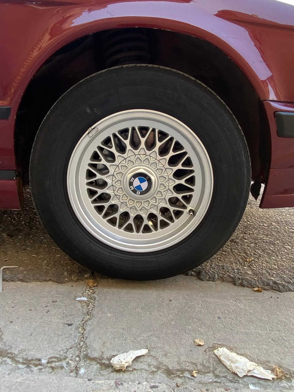 سلام عليكم BMW 525مسكر 🇩🇪
لبيع أو مراوس ب700سياره سلايت طكتين  جام كهرب فول الفول كير مكينه بل جيس تبريد منضومه جديده ثلج 🧊 نفاضه كلاب تخم تاير تخم ويل  ضفيره جديده خصم الكلام سياره جديده وجاهزه وامانت الله السياره مكلفتني ومصروف عليه هوايه وسوك كلشي بي رقمًه انبار نكليزي  تحويل ثاني يوم غرفته نضيفه السياره واسل الله توفيق لجميع يارب السعر..🪬65ومجاله قليل لشراي والمو شراي لتعبني ولا اتعبك الله يرضه عليك رقم الهاتف ..🔺***********مكاني فلوجه
