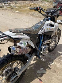 قفاز • ٢٠٢٣ • اوراق كامله