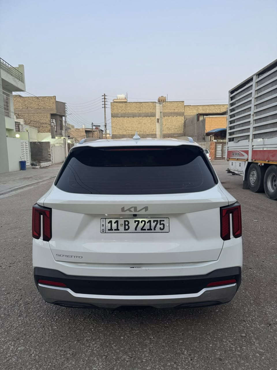 السلام عليكم سورنتو 2024 للبيع فول مواصفات عدا البانوراما ماشية 19الف ويل حجم 20 ، داتا شو كراسي كهرباء كير ماوس حساسات كاميرة خلفية رقم بغداد الدولي بيها تبديل باب خلفي جهة السائق (باب اصلي مال شركة مطابق 100‎%‎) وبارد في الجاملغ في نفس الجهة مقدار شبر السعر 298 وبيها مجال مكاني نجف حي الزهراء للتواصل ***********
