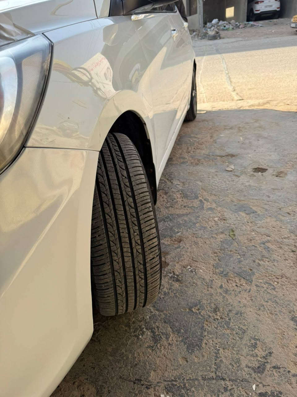 السلام عليكم اكسنت مديل 2013 خليجي السياره على وضع الشركه  بيها باب صبغ فقط والسونار داخل المنشور رقم بابل 
المكان بابل مركز المدينه السعر 95 
***********
