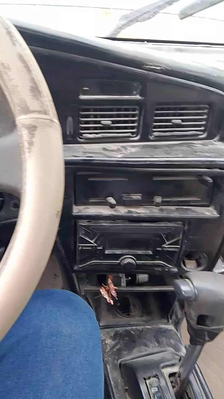 كرونه موديل 92سعره 20بي مجال المالك يريد تحويل العنوان بابل الحمزة رقم هاتف ***********
